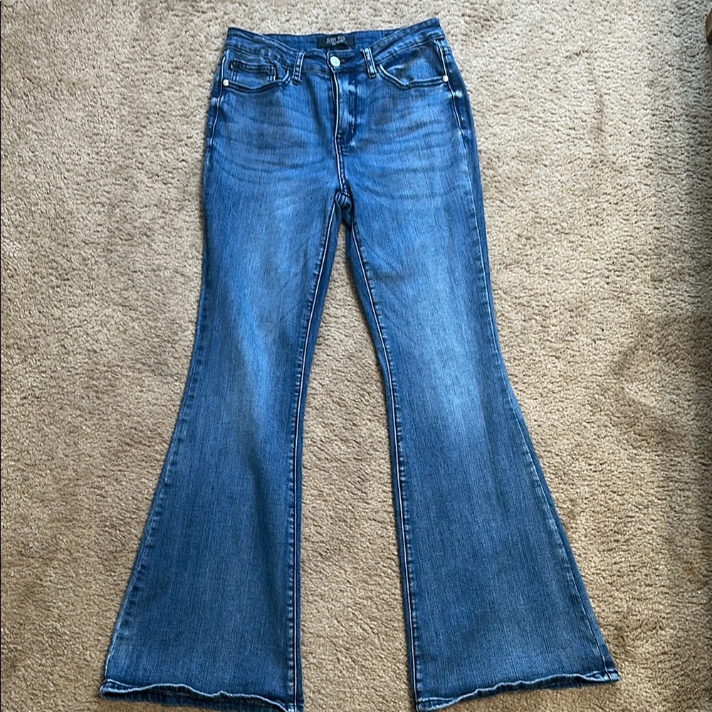 Judy Blue Flared Jeans 7/28